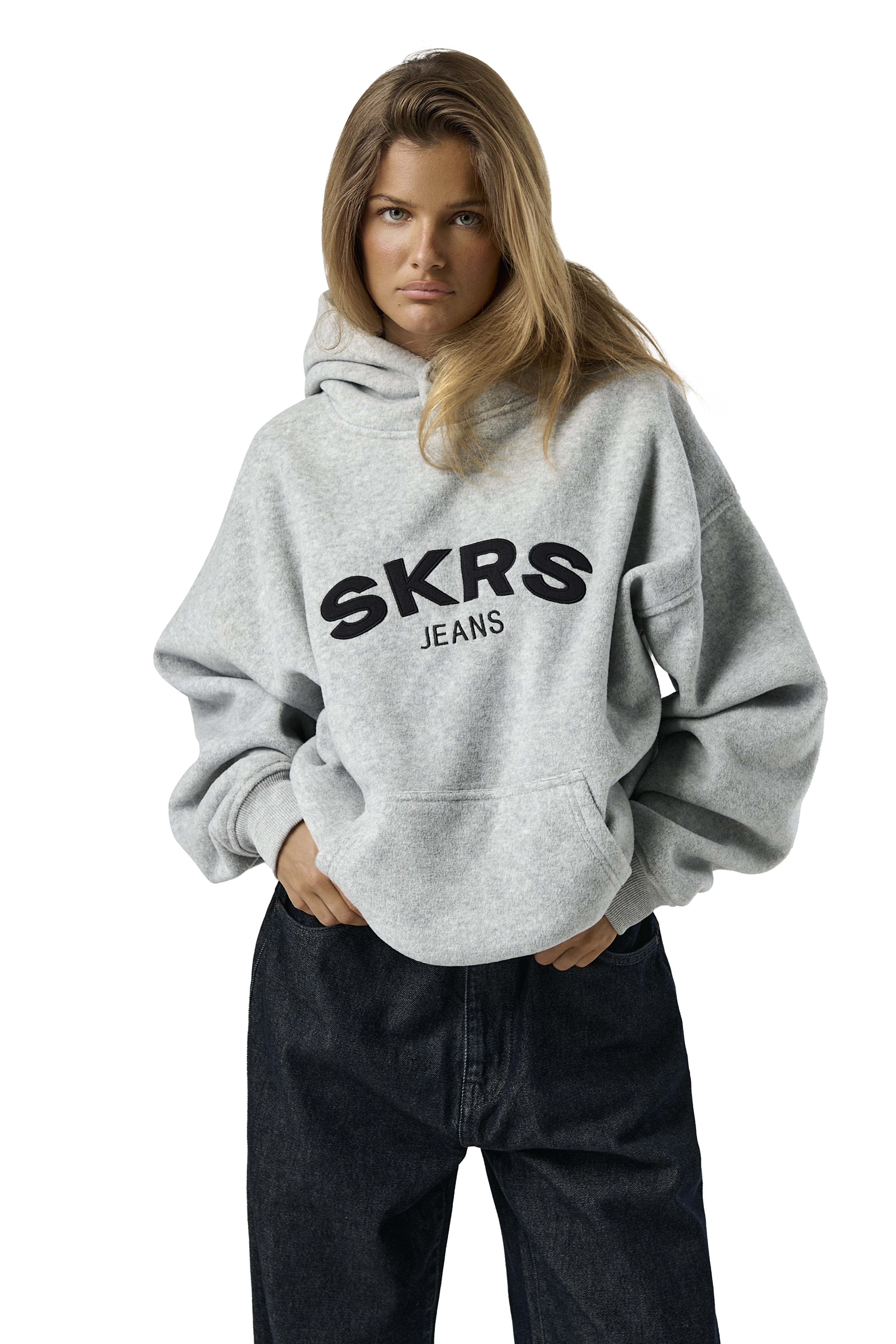 Model Elise is 5'6.5" and wears a size S.
